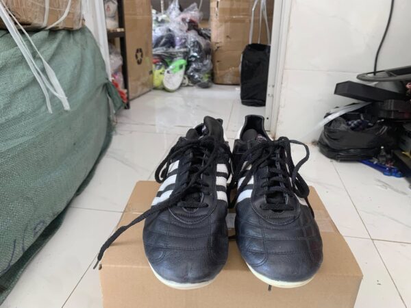 Giày Đá Banh Adidas Chính Hãng