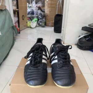 Giày Đá Banh Adidas Chính Hãng