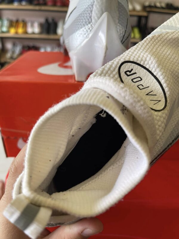 Giày Đá Bóng Thương Hiệu Nike Chính Hãng