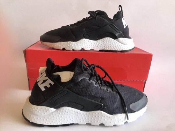 Giày Thể Thao Hiệu Nike Chính Hãng Màu Đen