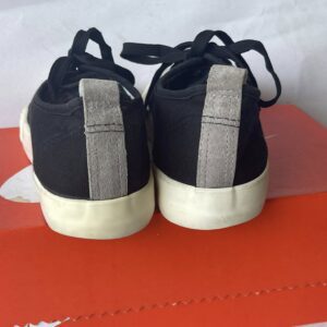 Giày Thể Thao 2hand Màu Đen