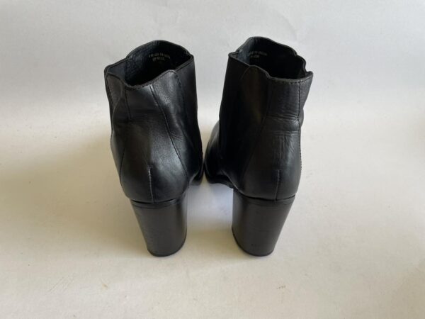 Giày 2hand Boot