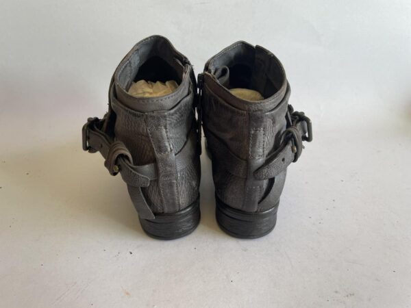 Giày 2hand Boot