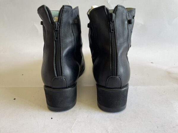 Giày 2hand Boot
