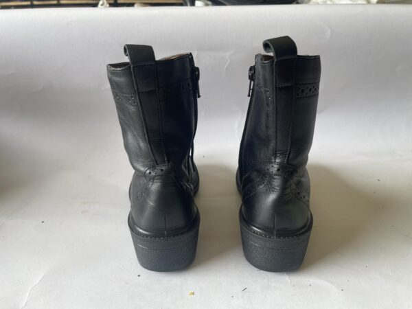 Giày 2hand Boot