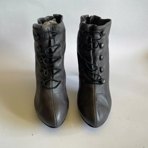 Giày 2hand Boot