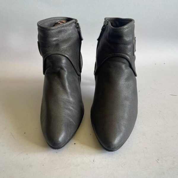 Giày 2hand Boot