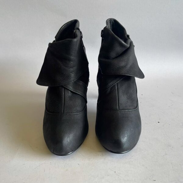 Giày 2hand Boot