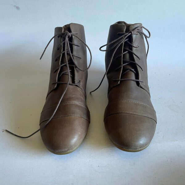 Giày 2hand Boot