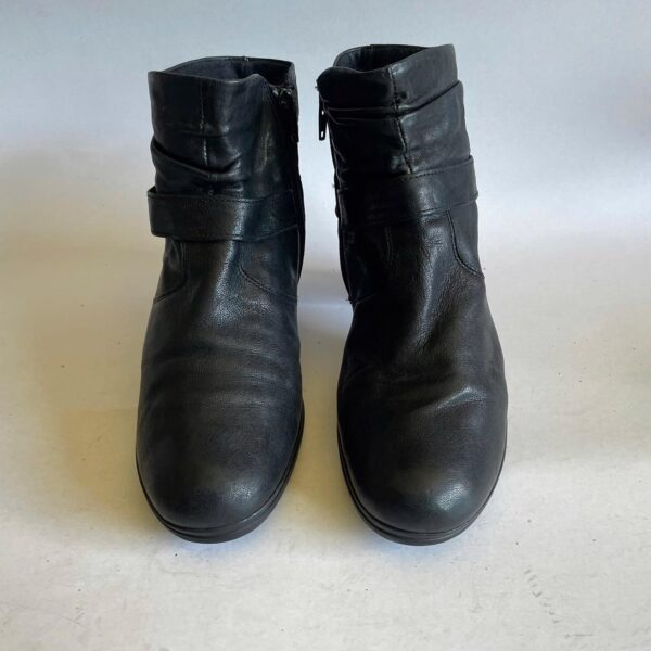Giày 2hand Boot