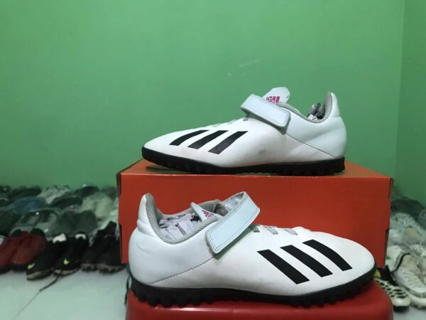 Giày Đá Bóng 2hand Hiệu Adidas