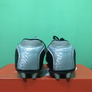 Giày Đá Bóng 2hand