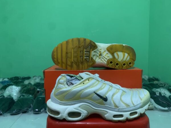 Giày Thể Thao 2hand Hiệu Nike