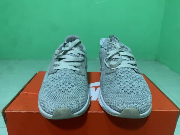 Giày Thể Thao 2hand
