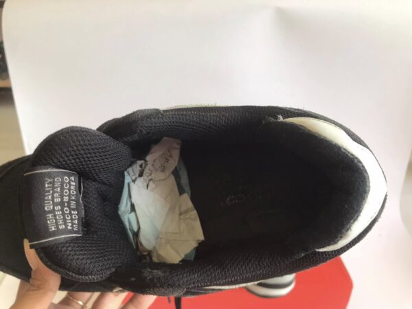 Giày 2hand Thể Thao Hiệu New Balance( đế mòn)