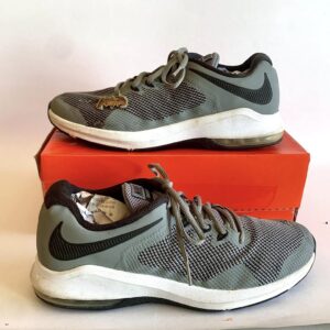 Giày 2hand Thể Thao Hiệu Nike ( khaaui mũi )