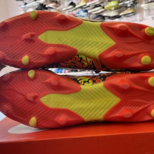 Giày bóng đá Adidas Chính Hãng