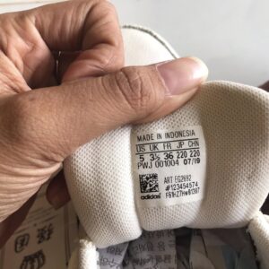 Giày Thể Thao Nữ 2hand Hiệu Adidas