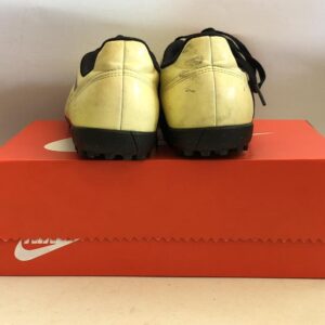 Giày Đá Bóng 2hand Hiệu Adidas ( độ mới thấp )