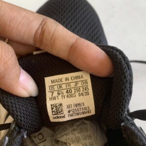 Giày Thể Thao 2hand Hiệu Adidas