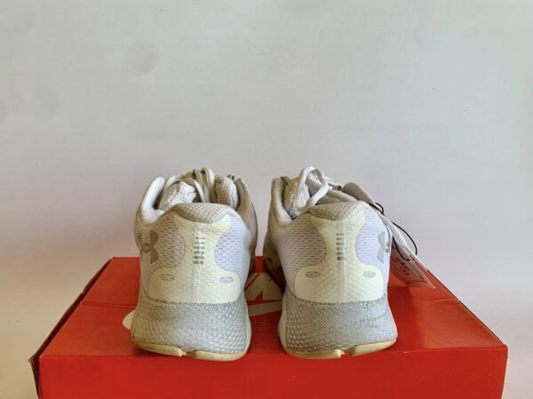 Giày Thể Thao 2hand Hiệu Under Armour