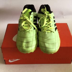 Giày Đá Banh 2hand