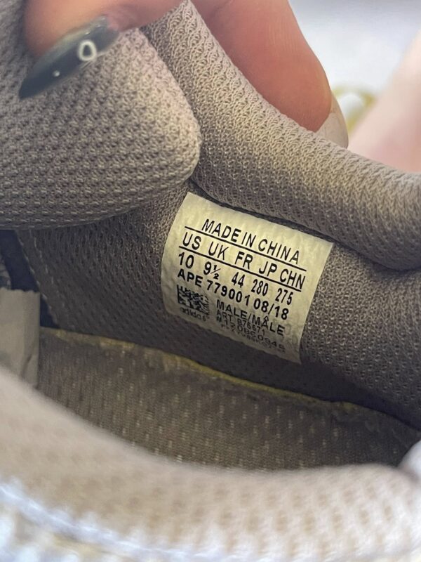 Giày Thể Thao 2hand Hiệu Adidas