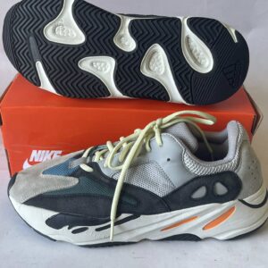 Giày Thể Thao 2hand Hiệu Adidas