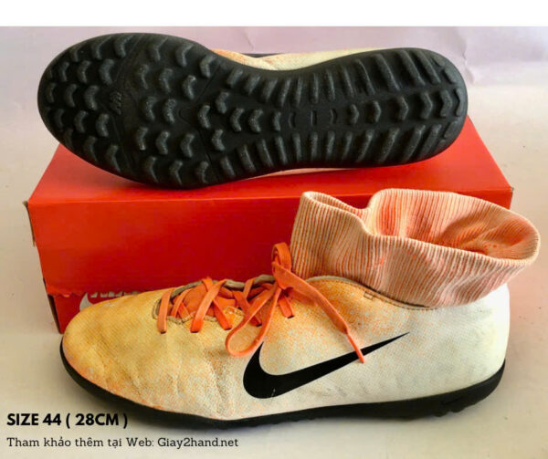 Giày Đá Banh 2hand Hiệu Nike