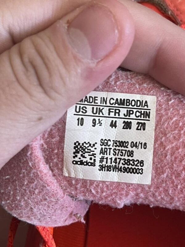 Giày Đá Banh 2hand Hiệu Adidas