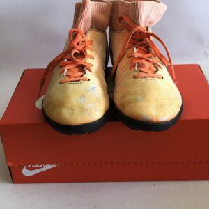 Giày Đá Banh 2hand Hiệu Nike