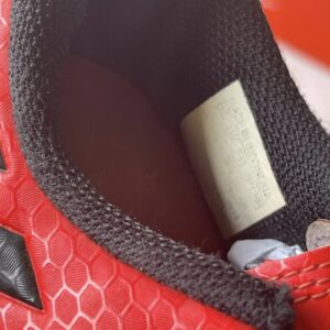 Giày Đá Banh 2hand Hiệu Adidas