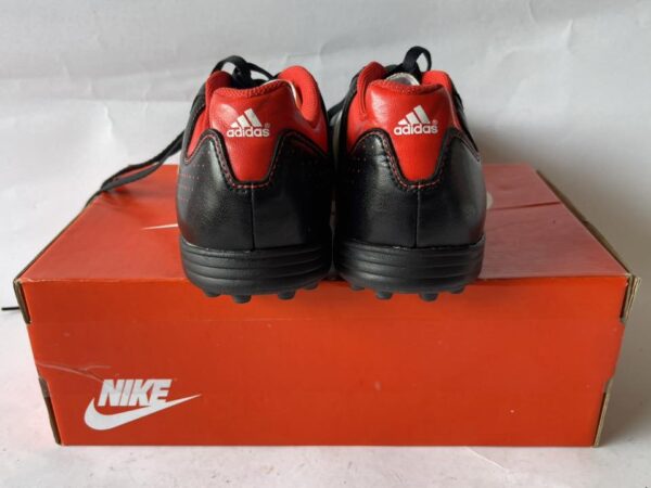 Giày Đá Banh 2hand Hiệu Nike