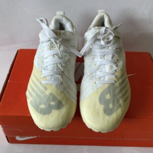 Giày Đá Banh 2hand Hiệu NB