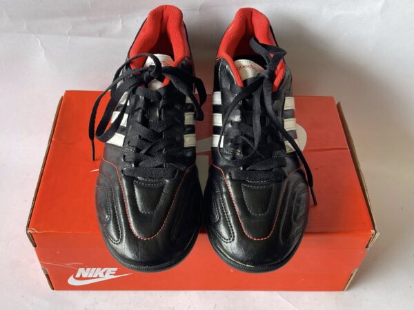 Giày Đá Banh 2hand Hiệu Nike