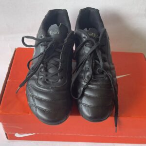 Giày Đá Banh 2hand Hiệu Fila