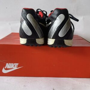 Giày Đá Banh 2hand Hiệu Nike