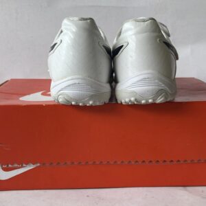 Giày Đá Banh 2hand Hiệu Asics