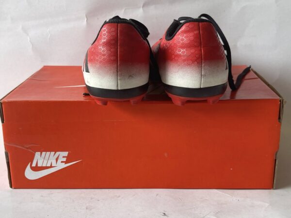 Giày Đá Banh 2hand Hiệu Adidas