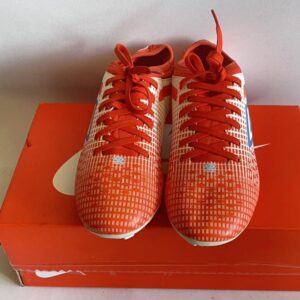 Giày Đá Bóng 2hand Hiệu Umbro