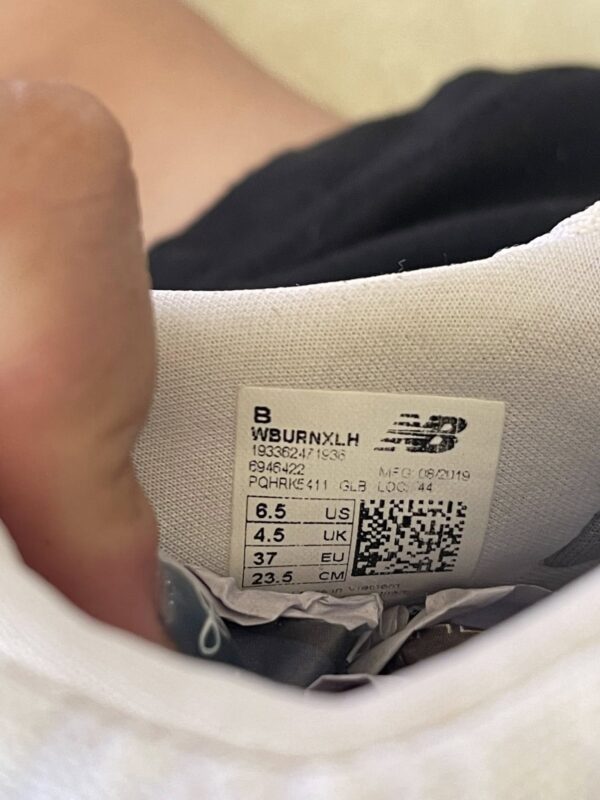 Giày Đá Banh 2hand Hiệu NB