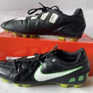 Giày Đá Banh 2hand Hiệu Nike