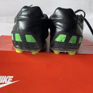 Giày Đá Banh 2hand Hiệu Nike