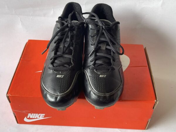 Giày Đá Banh 2hand Hiệu Nike