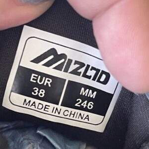 Giày Đá Banh 2hand Hiệu Mizuno