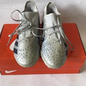 Giày Đá Banh 2hand Hiệu Adidas