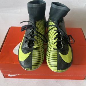 Giày Đá Banh 2hand Hiệu Nike