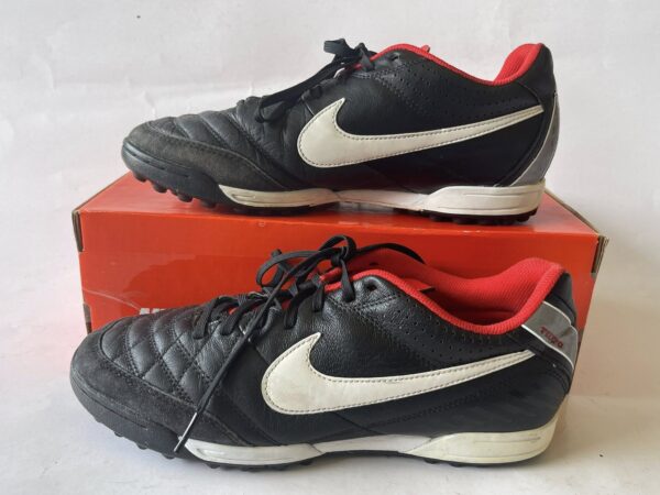 Giày Đá Banh 2hand Hiệu Nike