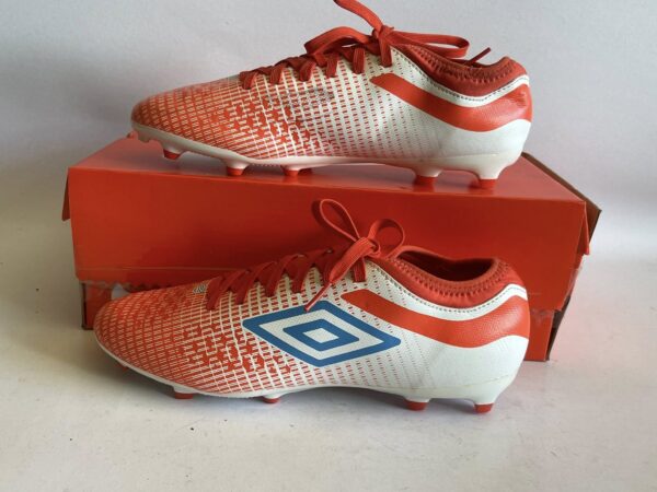 Giày Đá Bóng 2hand Hiệu Umbro