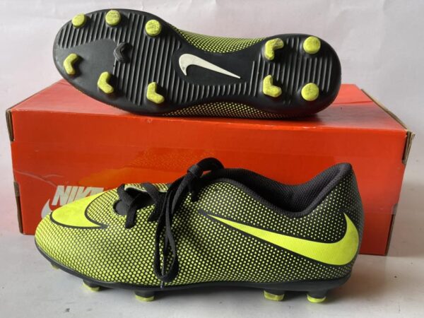 Giày Đá Banh 2hand Hiệu Nike
